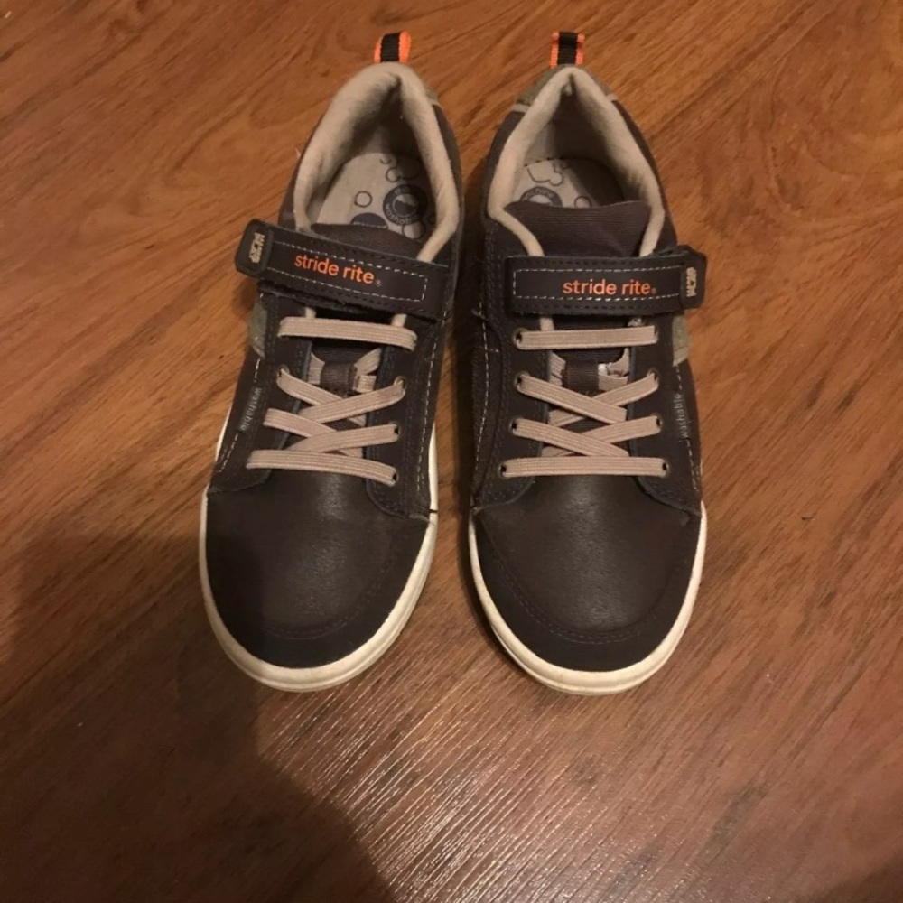 Boys stride rite